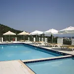 Skiathos Club & 4*