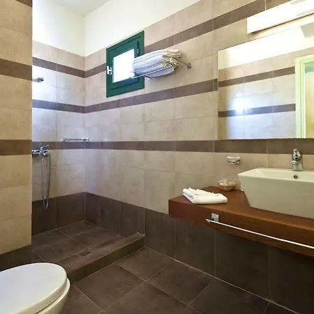 מלון Skiathos Club & 4*
