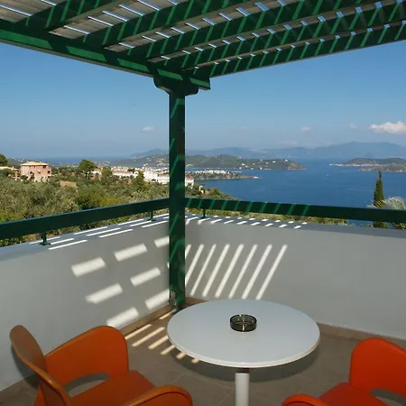 Skiathos Club & מלון