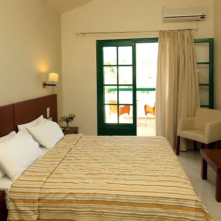 Skiathos Club & 4* 瓦西里亚斯