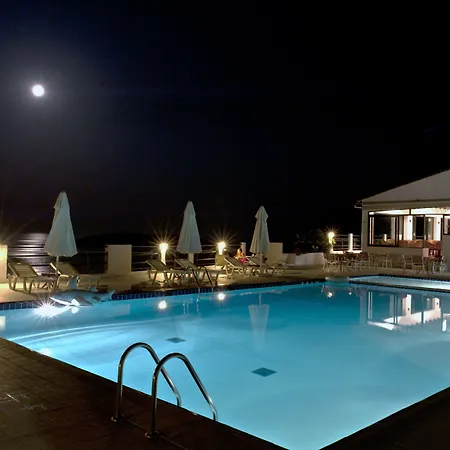 Skiathos Club & 酒店 4*