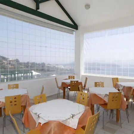 Skiathos Club & ホテル