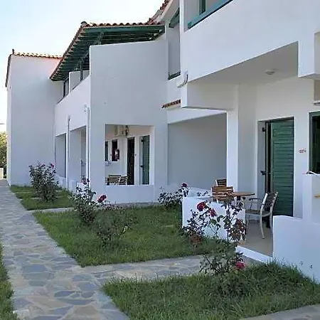 Skiathos Club & 4*