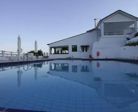 Skiathos Club & 4*