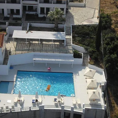 Skiathos Club & Hotel 4*