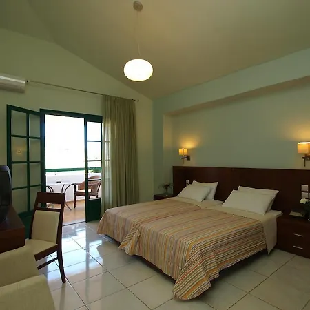 Skiathos Club & Hotel