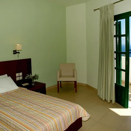 Skiathos Club & 4*