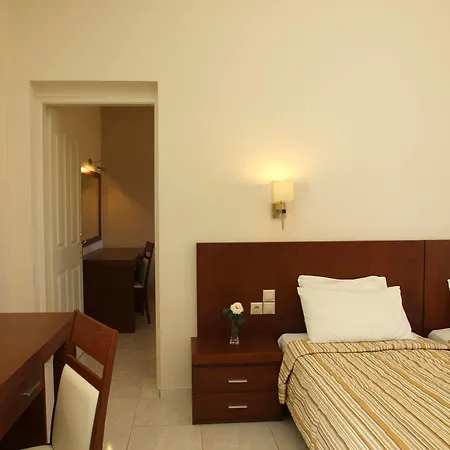 Skiathos Club & Hotel