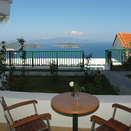 Hotel Skiathos Club & 4*