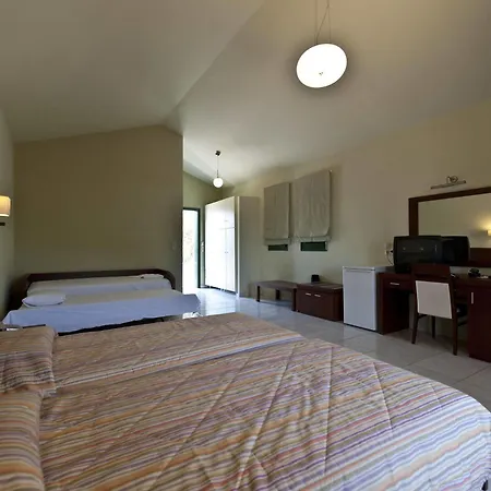 Hotel Skiathos Club &