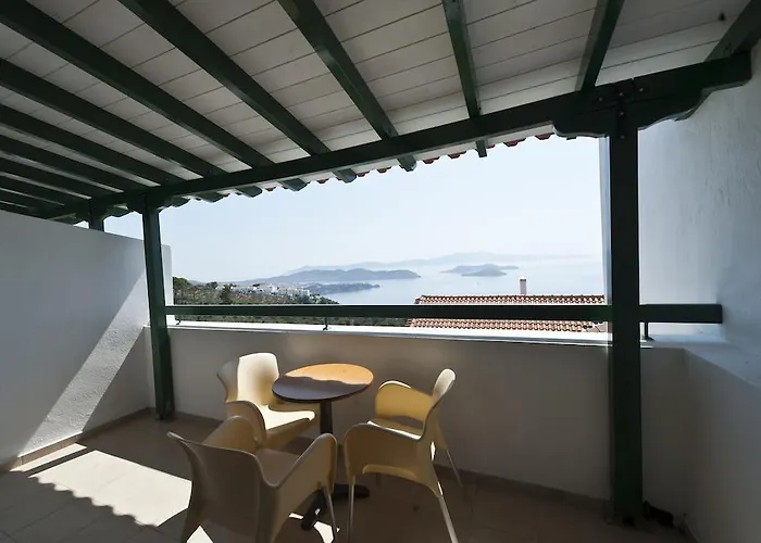 Skiathos Club & 酒店 瓦西里亚斯